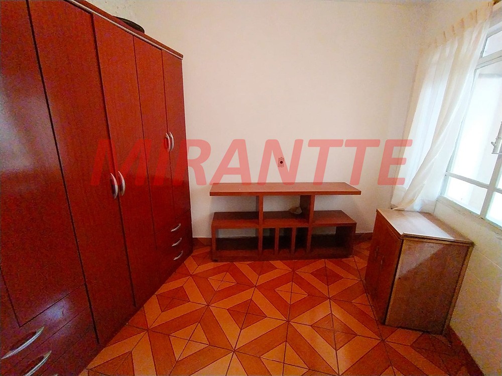 Sobrado de 220m² com 3 quartos em Água Fria
