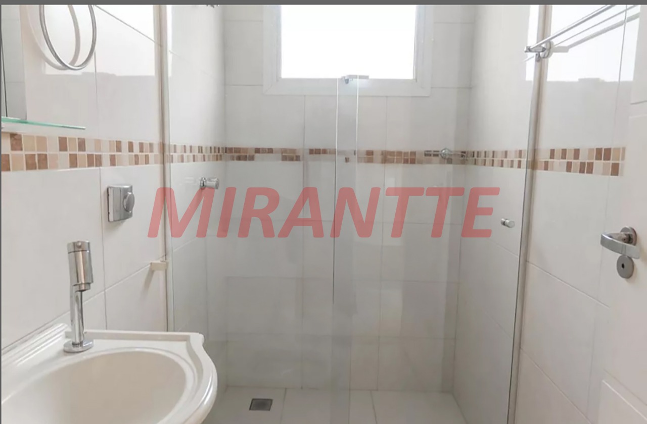 Sobrado de 357m² com 4 quartos em Vila Ester