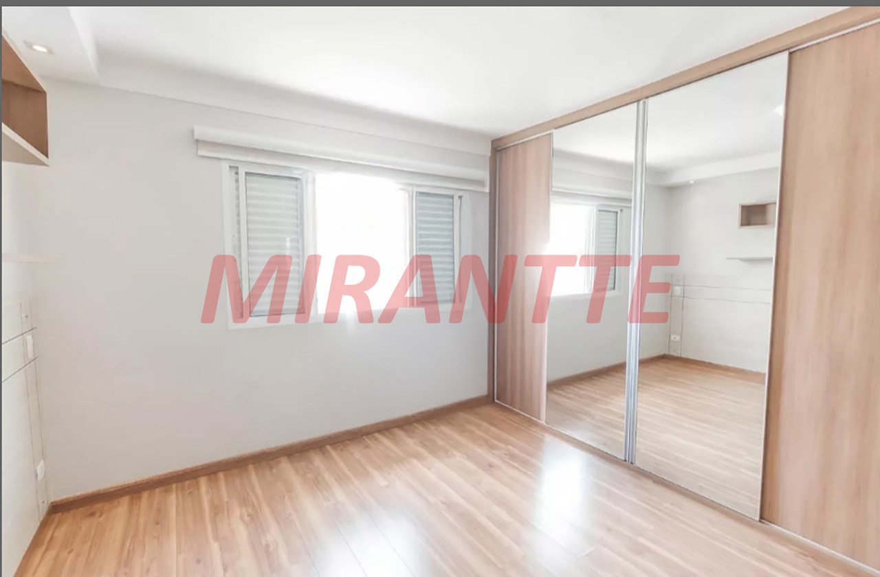 Sobrado de 357m² com 4 quartos em Vila Ester