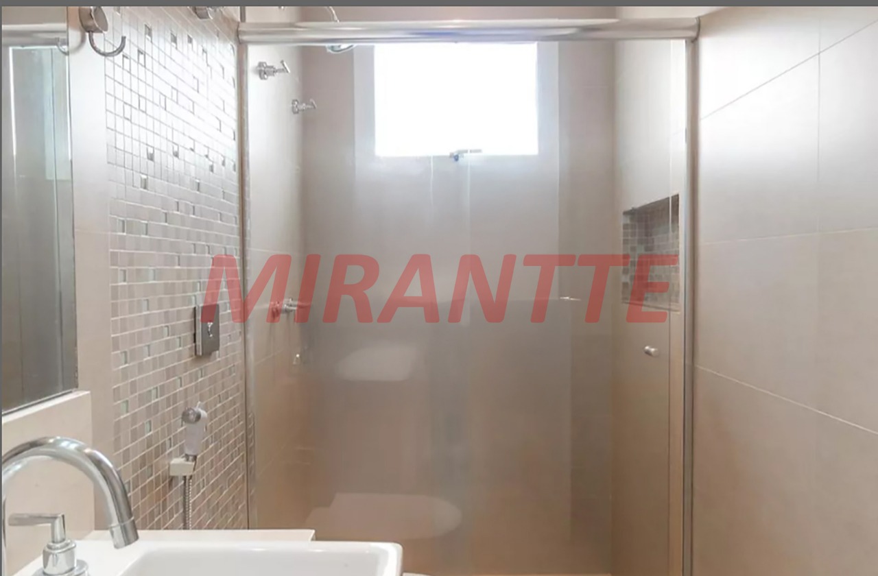 Sobrado de 357m² com 4 quartos em Vila Ester