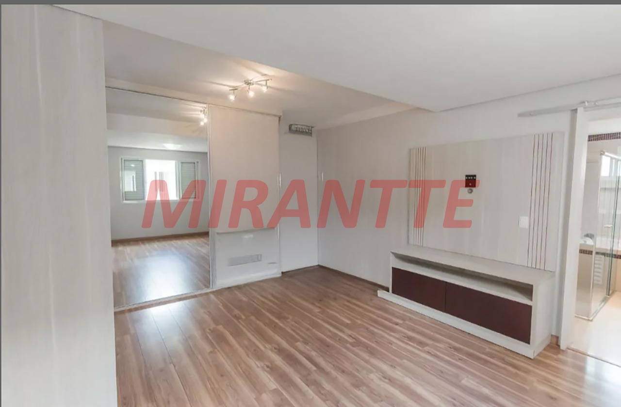 Sobrado de 357m² com 4 quartos em Vila Ester