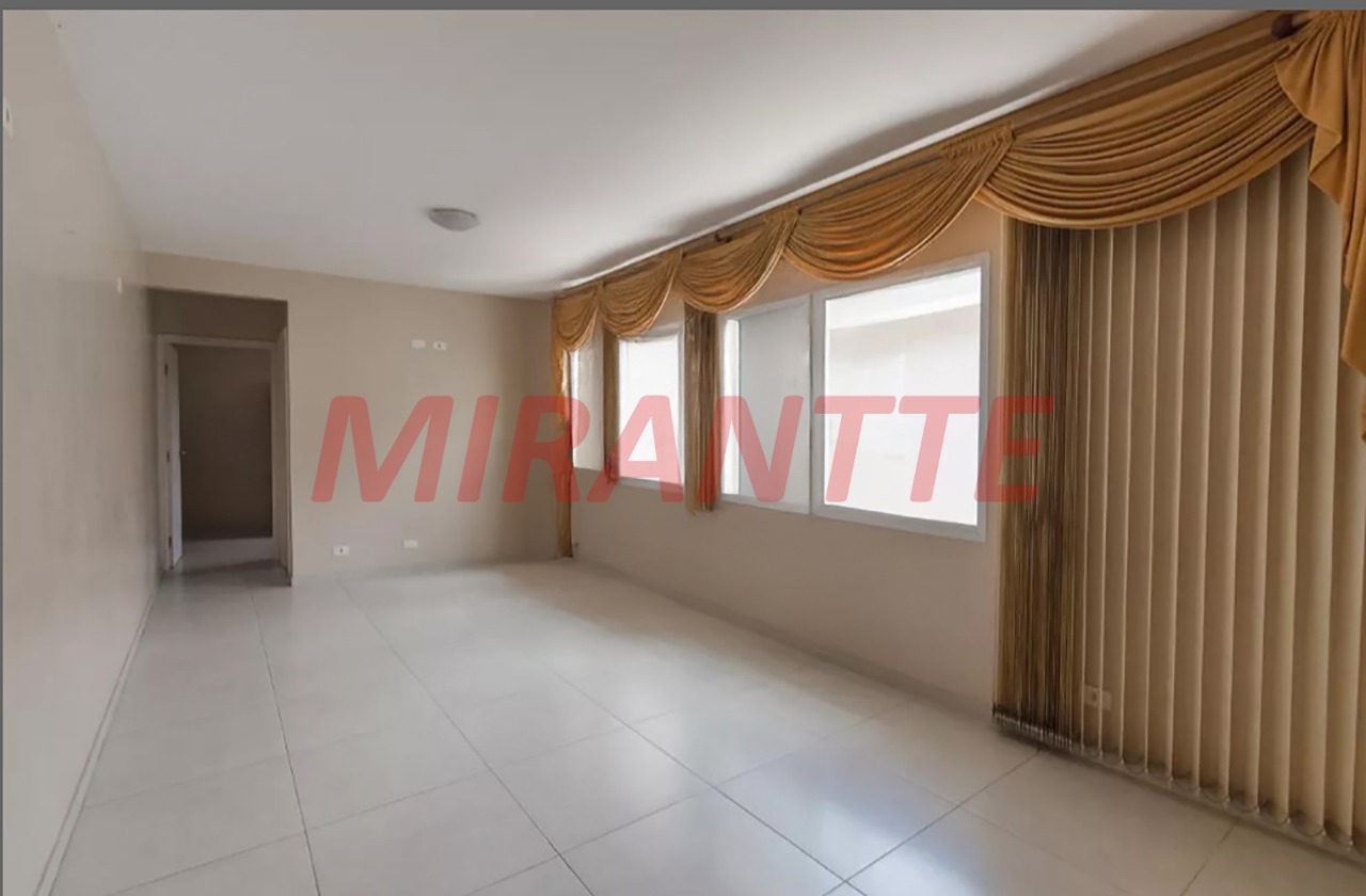 Sobrado de 357m² com 4 quartos em Vila Ester