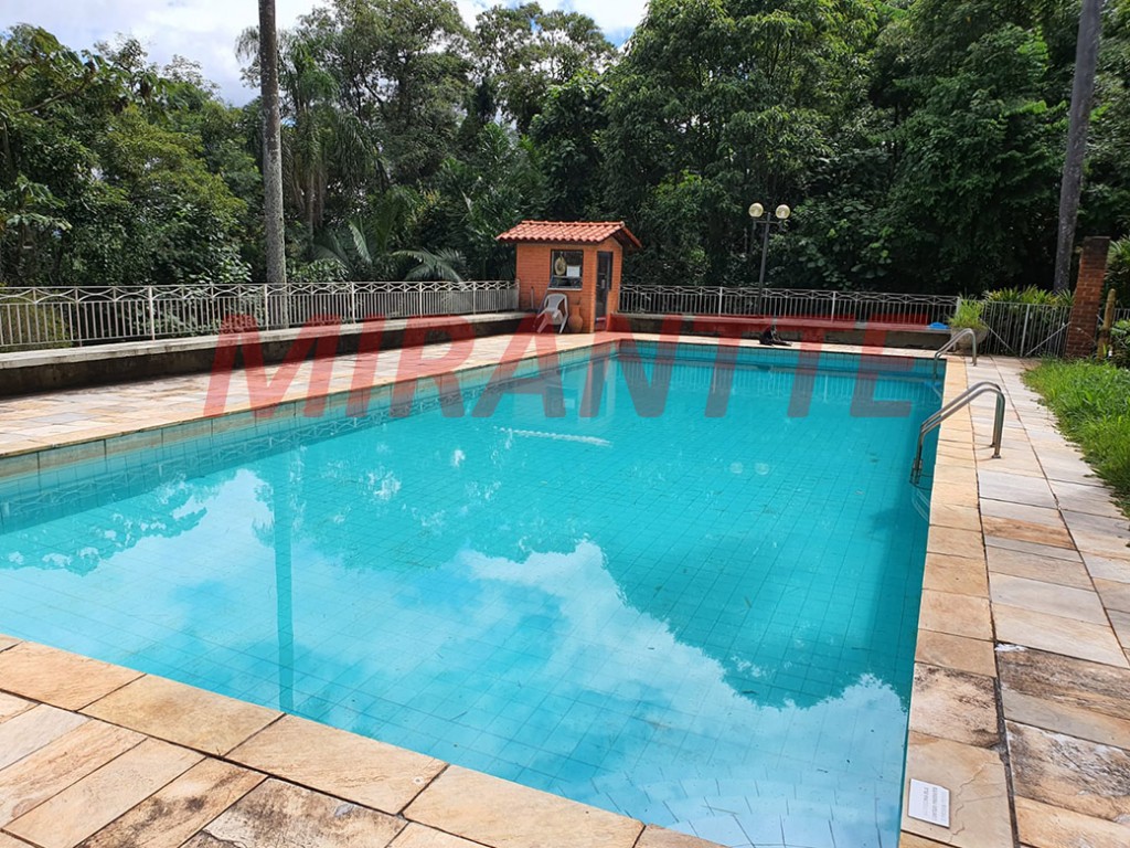 Sobrado de 1000m² com 10 quartos em Serra Da Cantareira