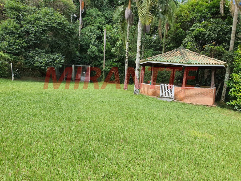 Sobrado de 1000m² com 10 quartos em Serra Da Cantareira