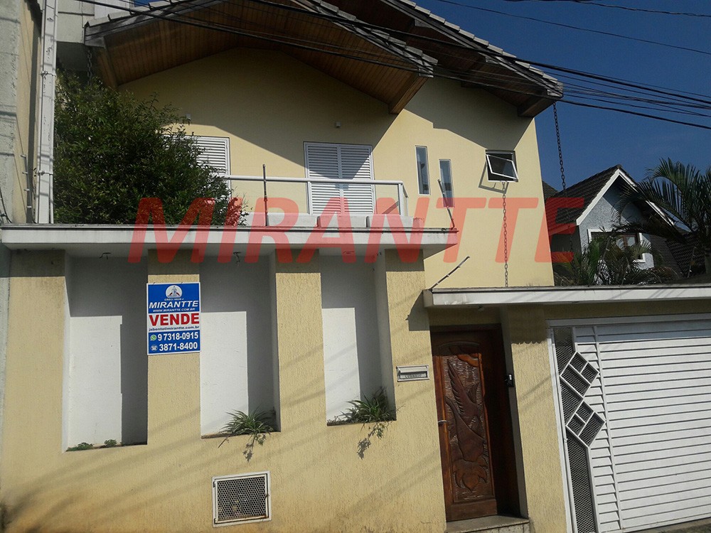 Sobrado de 420m² com 4 quartos em Vila Rosália