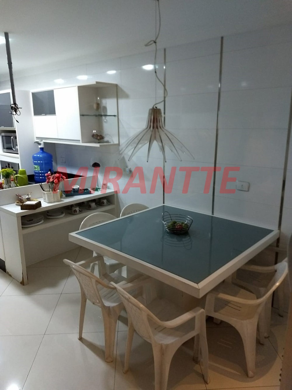 Sobrado de 420m² com 4 quartos em Vila Rosália