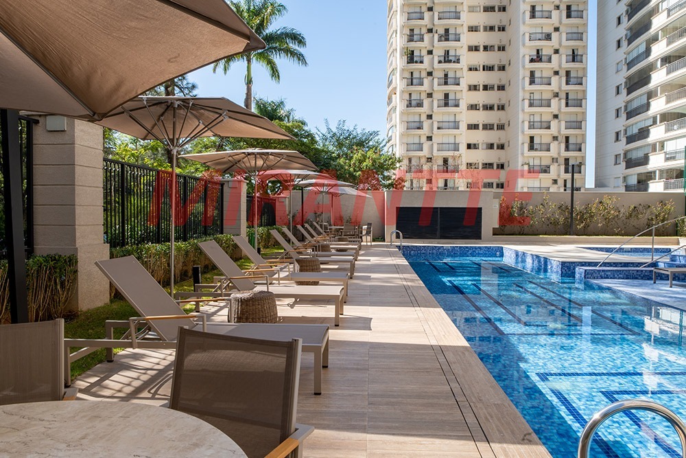 Apartamento de 2018m² com 4 quartos em Alphaville