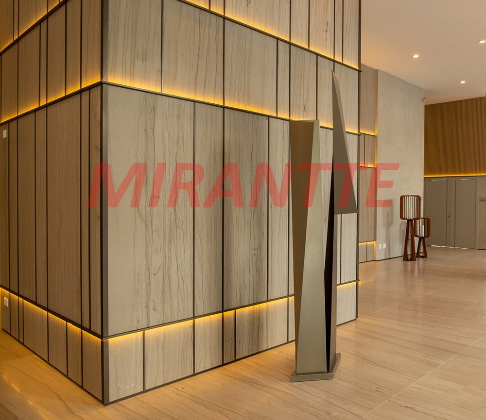 Apartamento de 2018m² com 4 quartos em Alphaville