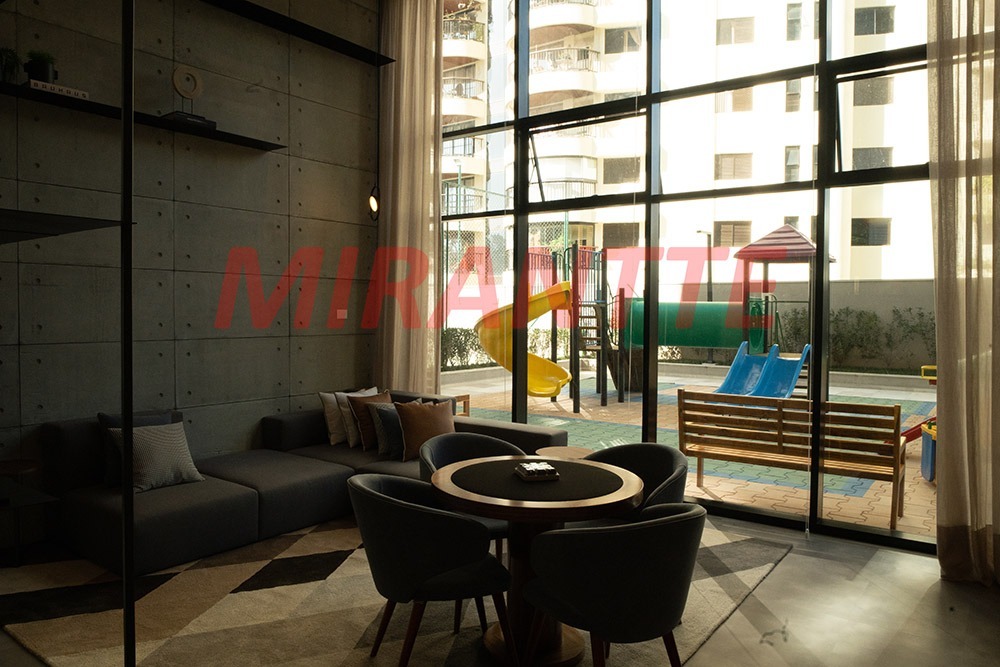 Apartamento de 2018m² com 4 quartos em Alphaville