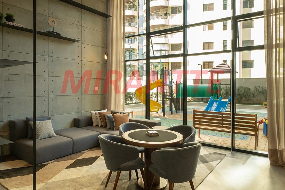 Apartamento de 2018m² com 4 quartos em Alphaville