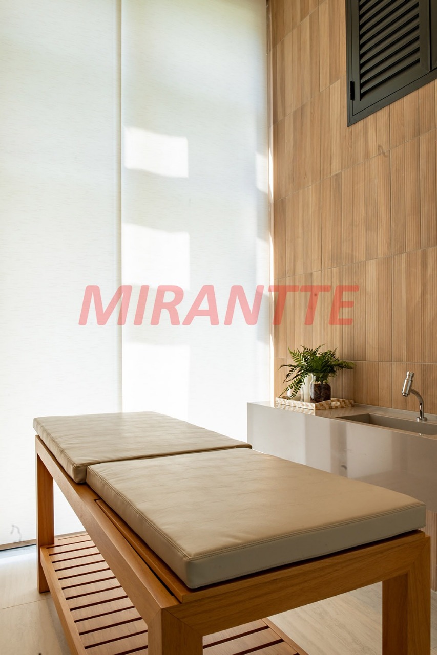 Apartamento de 2018m² com 4 quartos em Alphaville