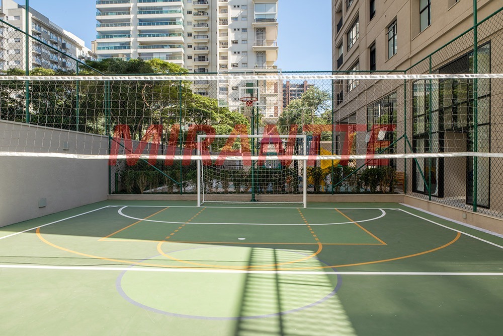 Apartamento de 2018m² com 4 quartos em Alphaville