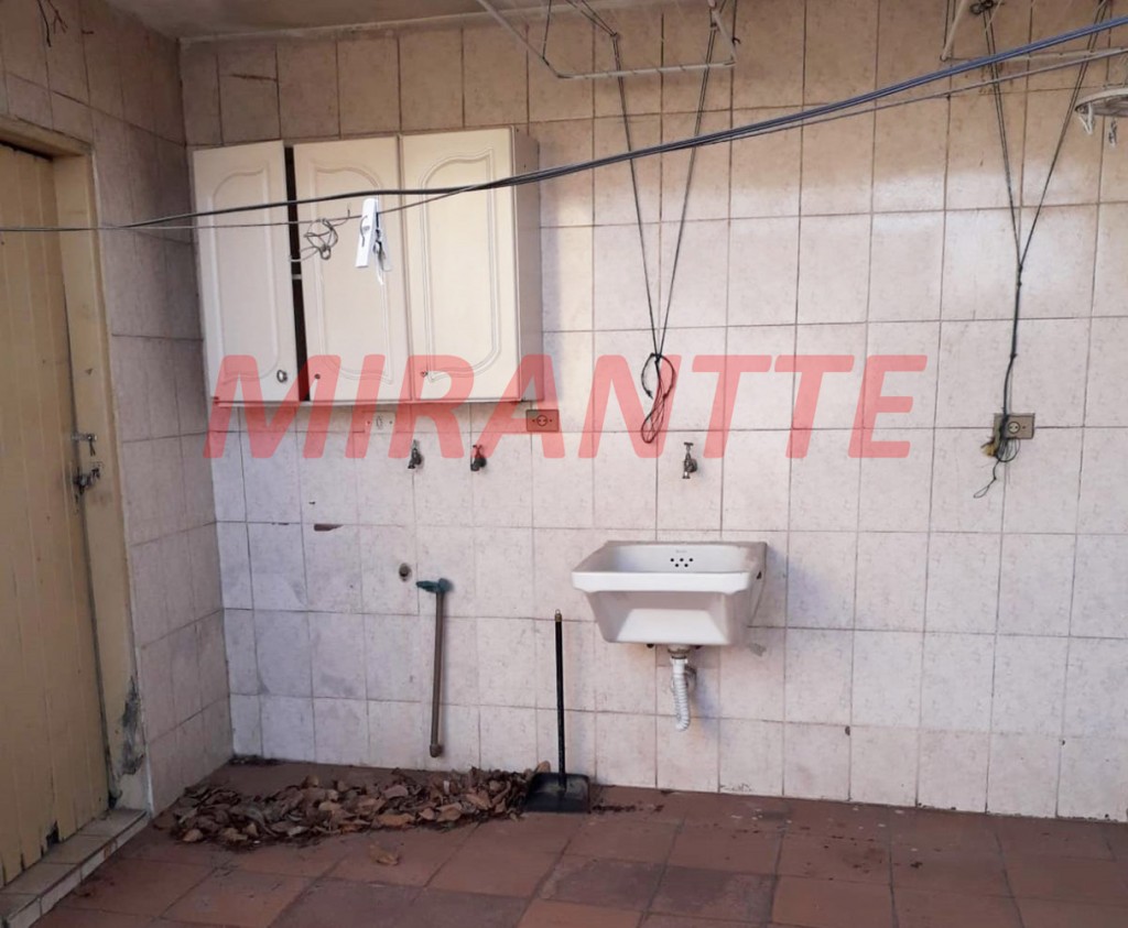 Sobrado de 369m² com 3 quartos em Vila Nova Galvão