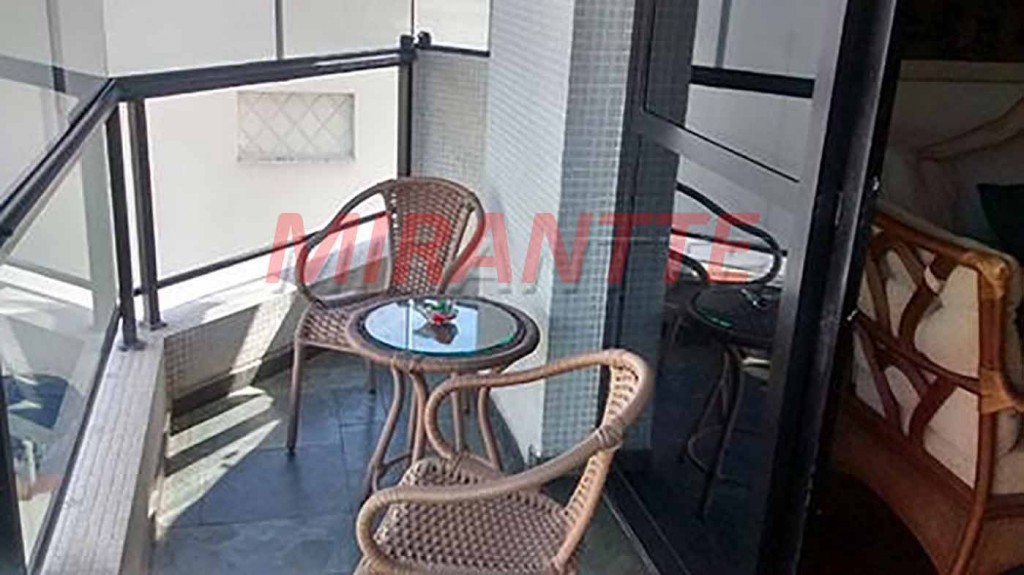 Apartamento com 3 quartos em AVIA