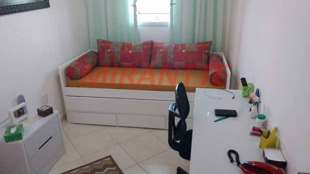 Apartamento com 3 quartos em AVIA