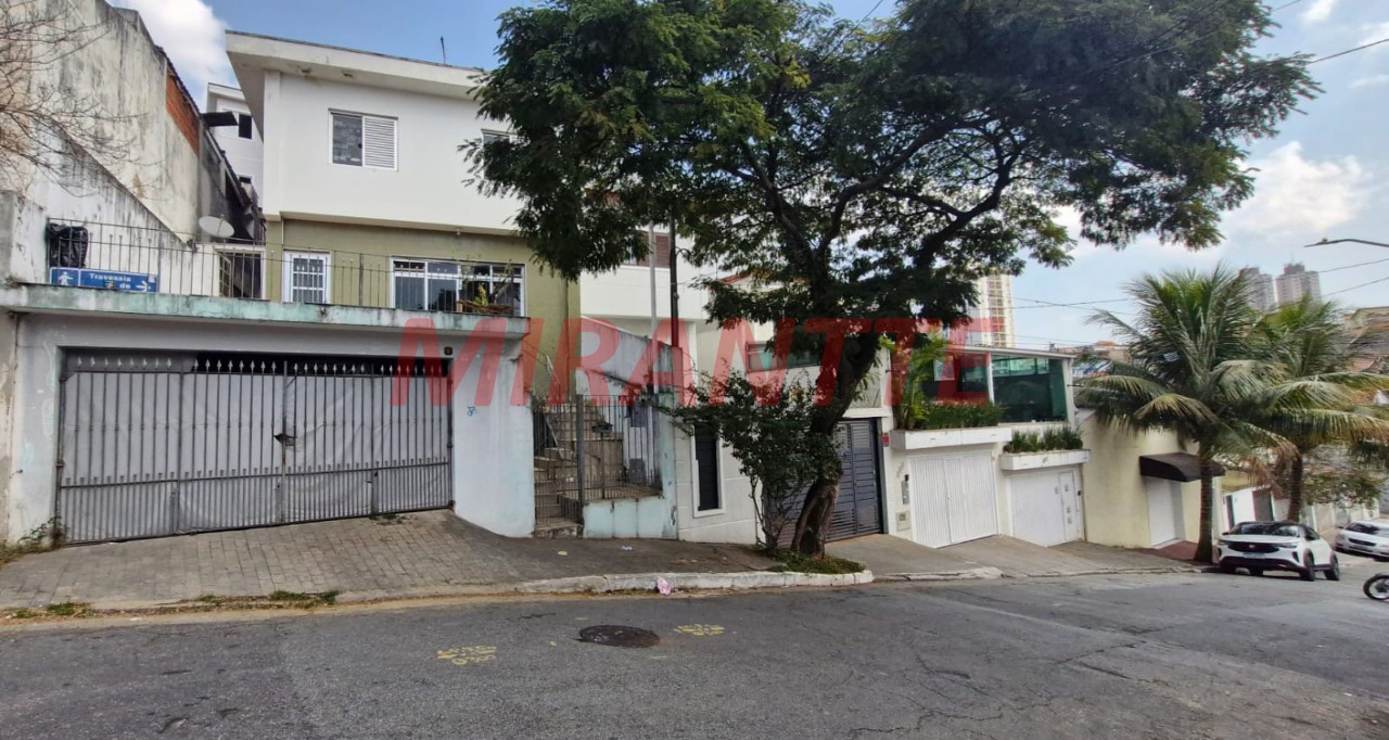 Sobrado de 199m² com 3 quartos em Vila Gustavo
