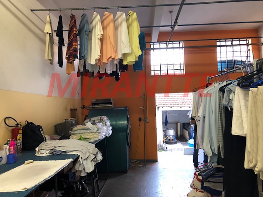 Comercial de 122m² em Santana