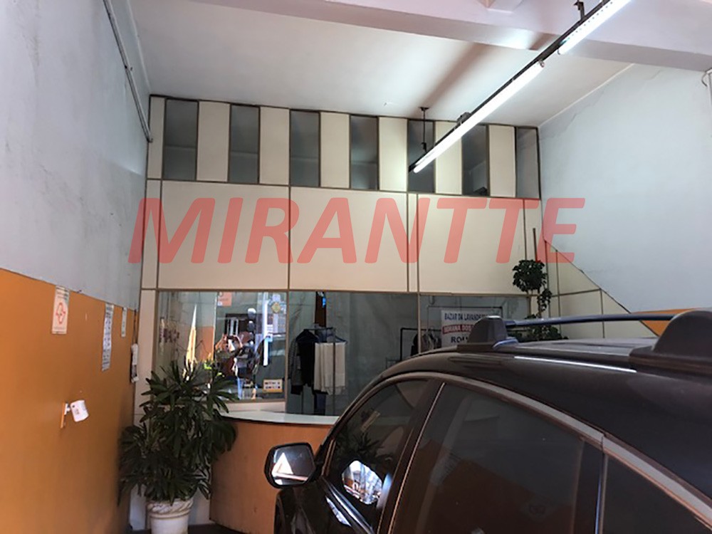 Comercial de 122m² em Santana