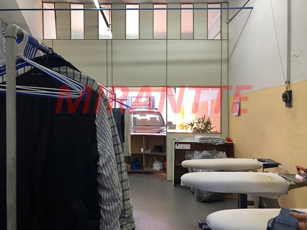 Comercial de 122m² em Santana