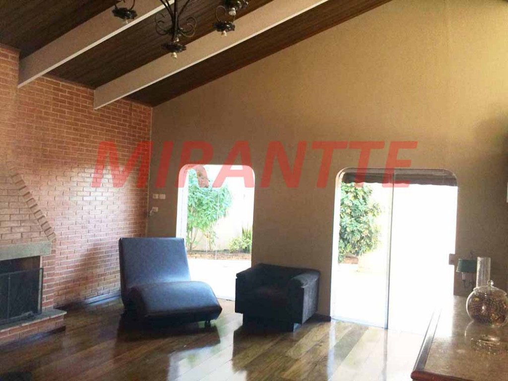 Casa terrea de 319m² com 4 quartos em Imirim