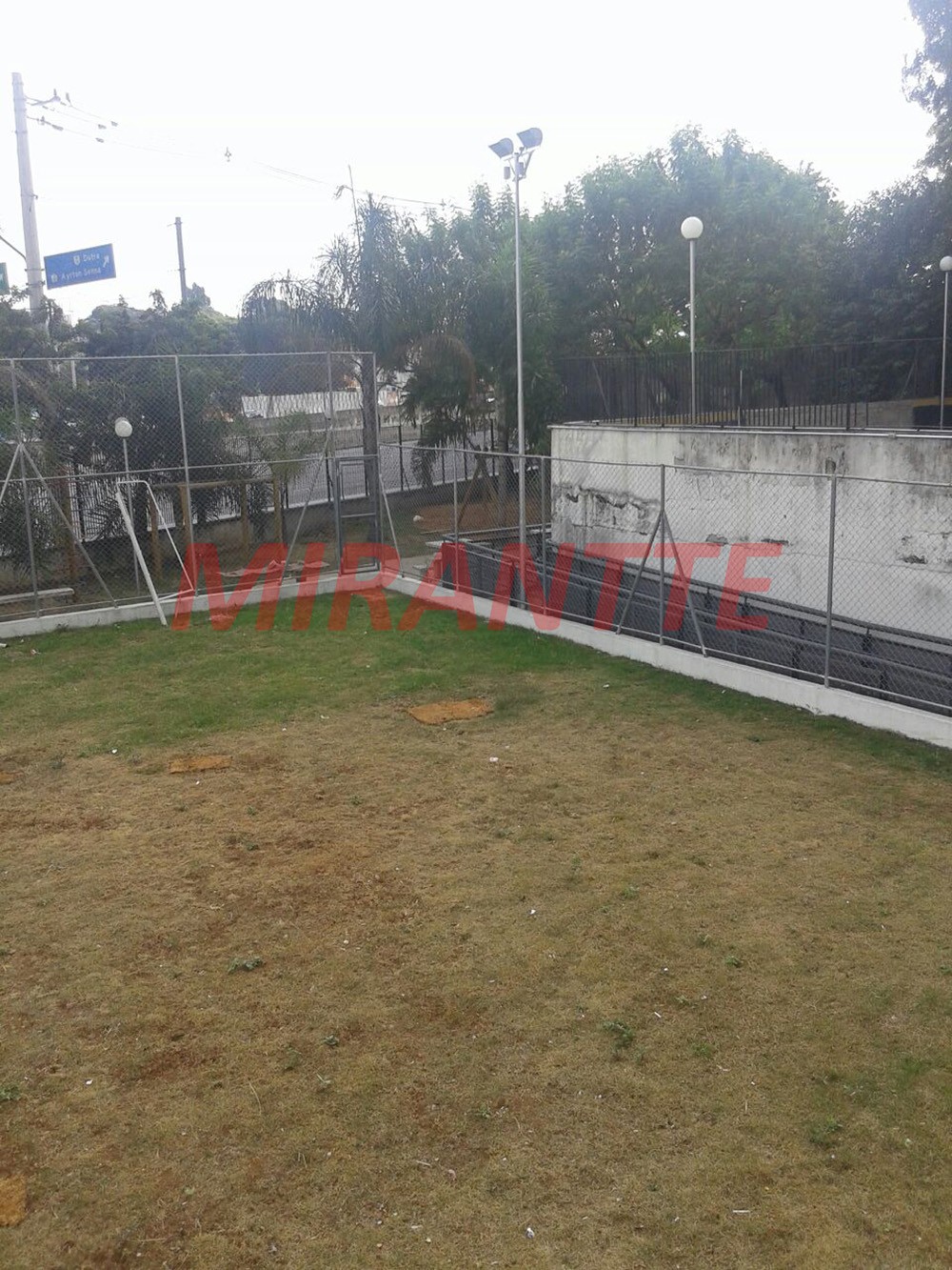 Apartamento de 45m² com 2 quartos em Pari