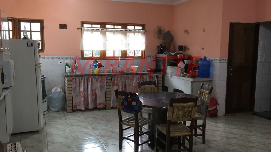 Sobrado de 300m² com 3 quartos em Serra Da Cantareira