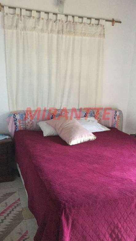 Sobrado de 300m² com 3 quartos em Serra Da Cantareira