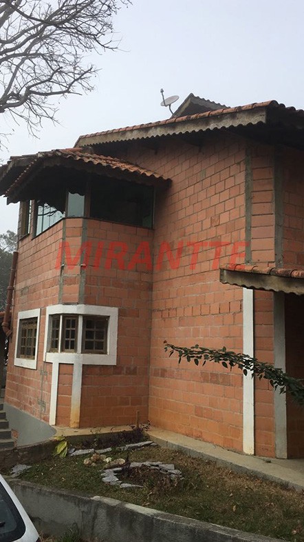 Sobrado de 300m² com 3 quartos em Serra Da Cantareira