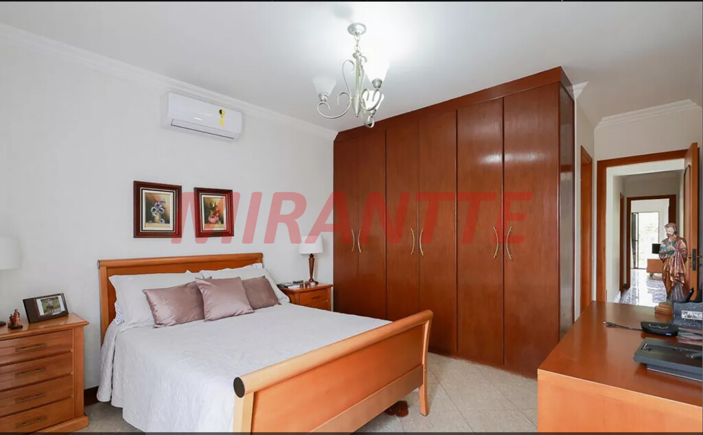 Sobrado de 139m² com 3 quartos em Jardim São Paulo