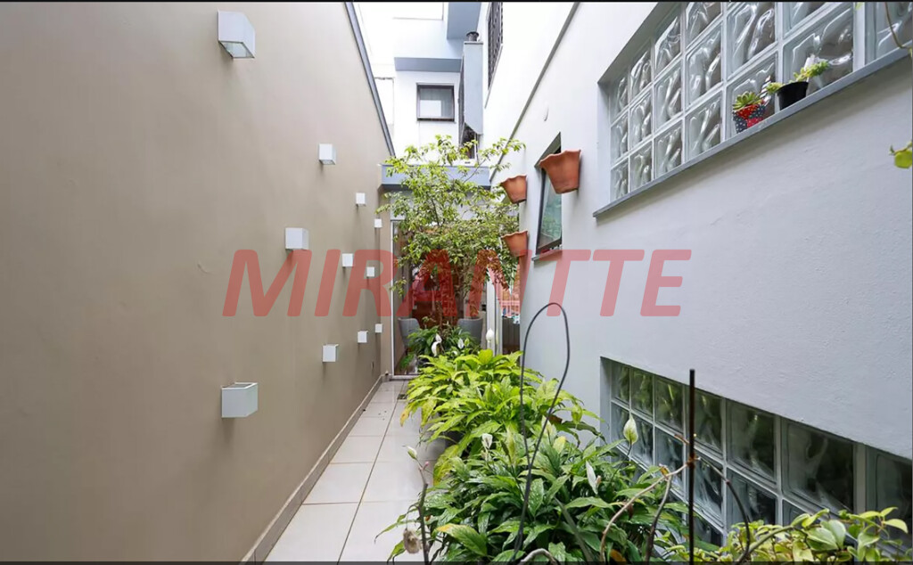 Sobrado de 139m² com 3 quartos em Jardim São Paulo