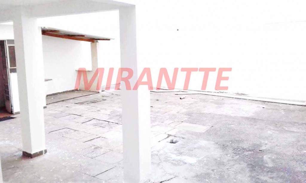 Comercial de 250m² em Santana