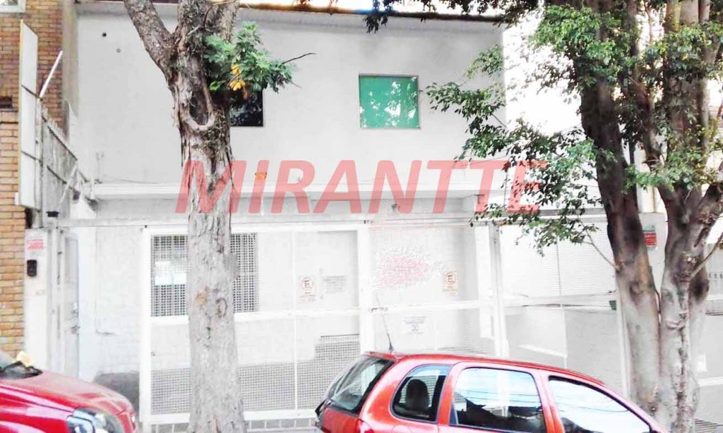 Comercial de 250m² em Santana