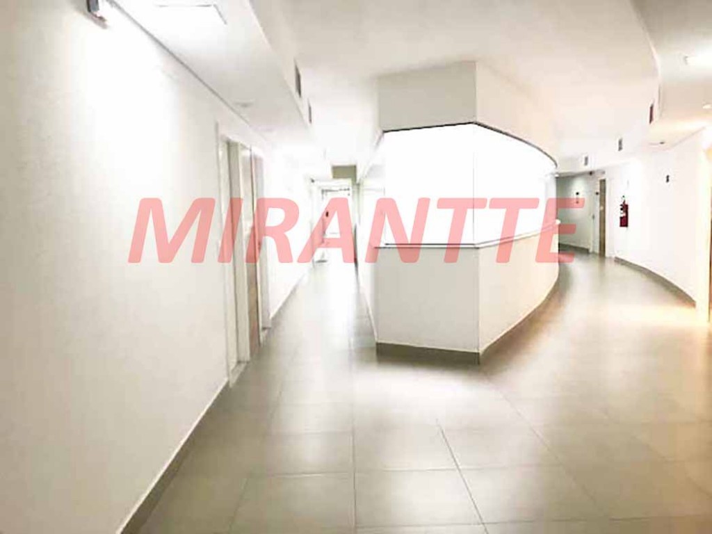 Comercial de 82m² em Santana