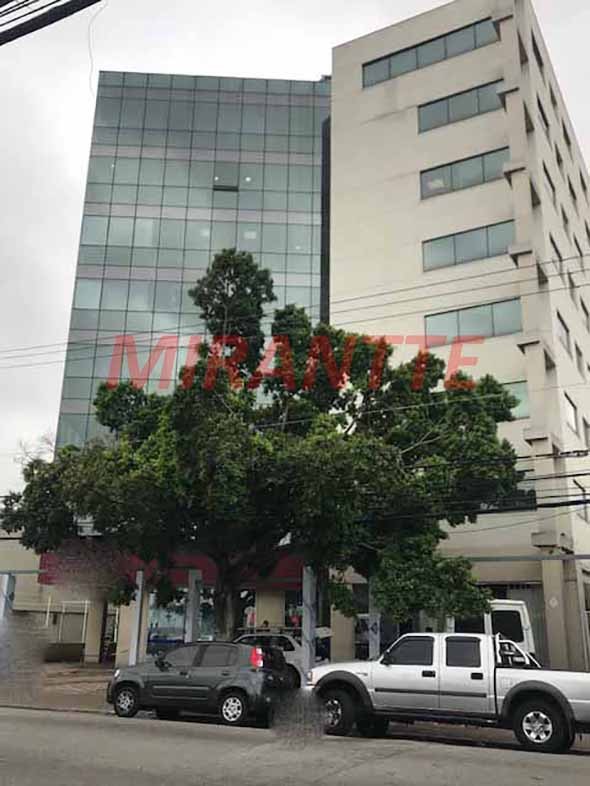 Comercial de 82m² em Santana