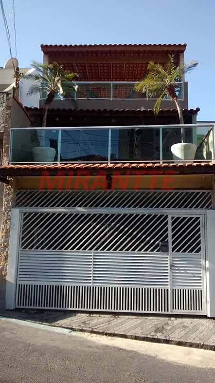 Sobrado de 180m² com 3 quartos em Vila Gustavo