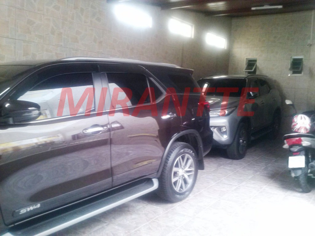 Sobrado de 450m² com 7 quartos em Vila Medeiros