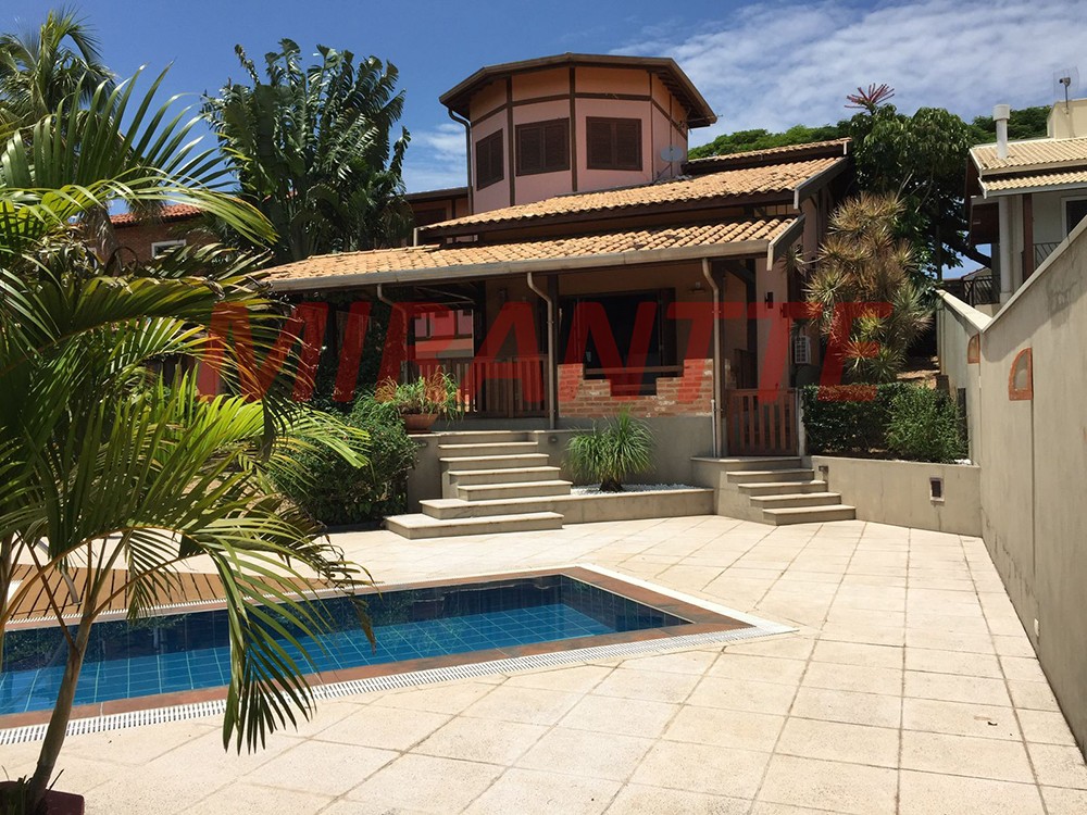 Sobrado de 280m² com 3 quartos em Porangaba