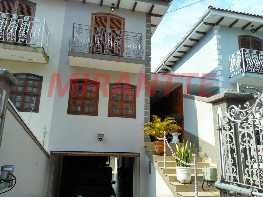 Sobrado de 204m² com 3 quartos em Jardim França