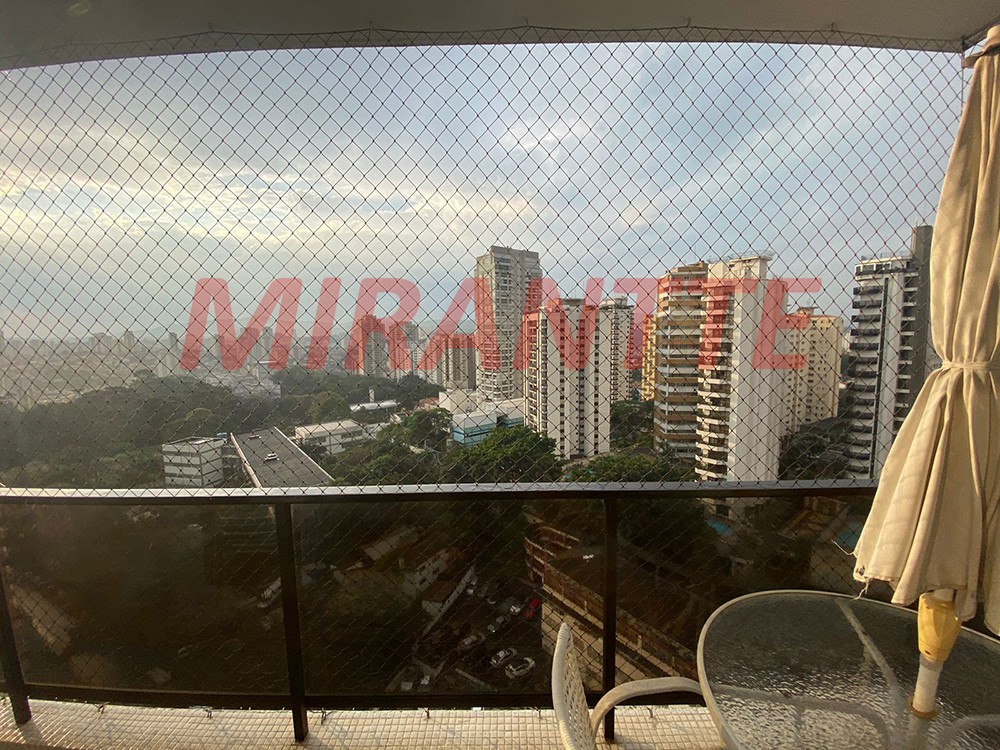 Apartamento de 240m² com 4 quartos em Santana