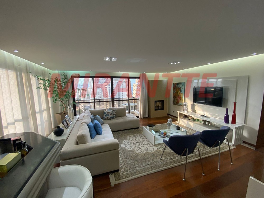 Apartamento de 240m² com 4 quartos em Santana