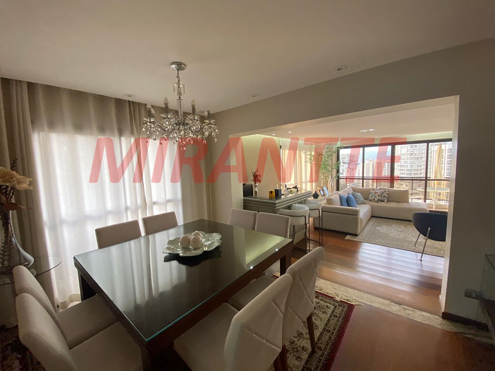 Apartamento de 240m² com 4 quartos em Santana
