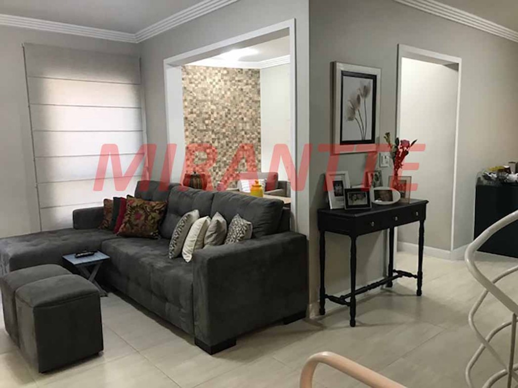 Cond. fechado de 260m² com 3 quartos em Santa Teresinha