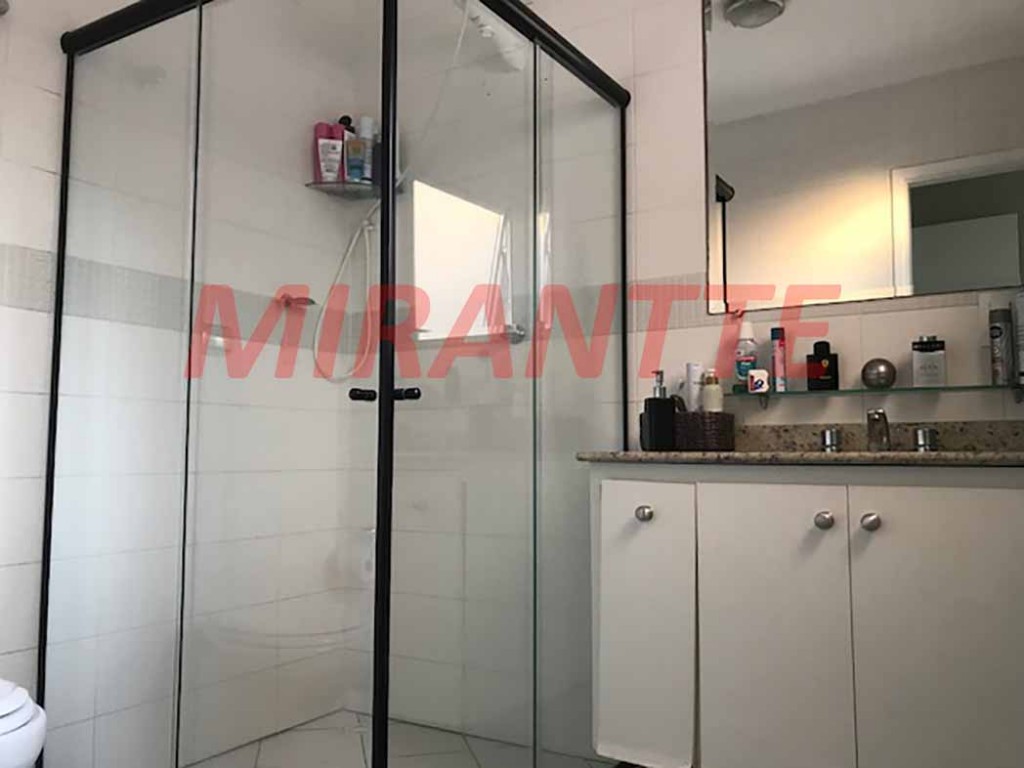 Cond. fechado de 260m² com 3 quartos em Santa Teresinha