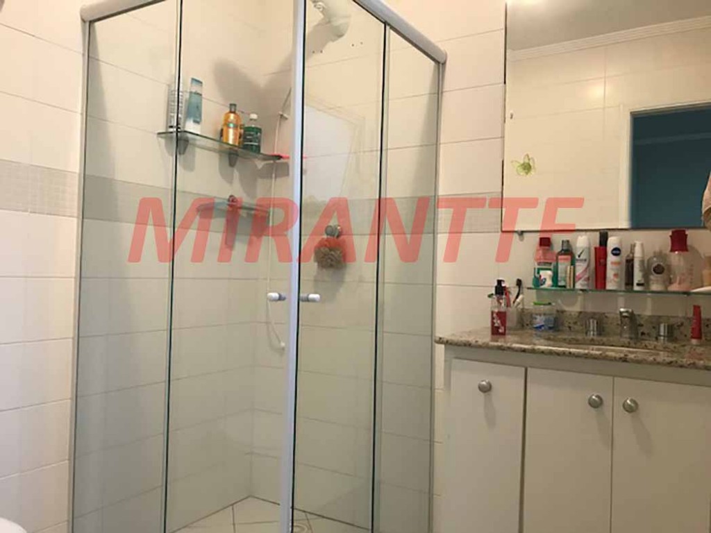 Cond. fechado de 260m² com 3 quartos em Santa Teresinha