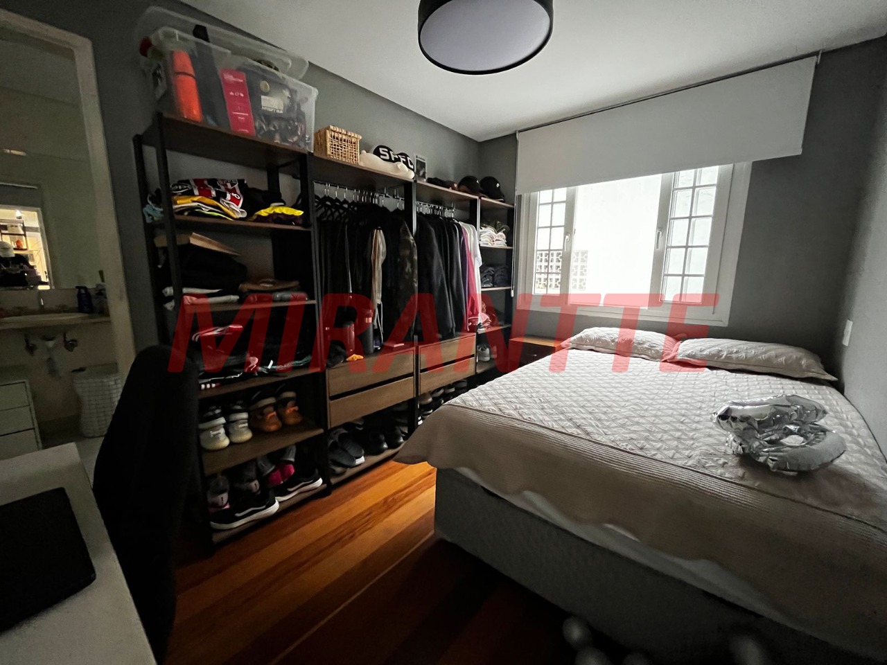Cond. fechado de 450m² com 4 quartos em Santana