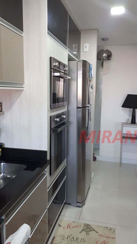 Apartamento de 68m² com 2 quartos em Pari