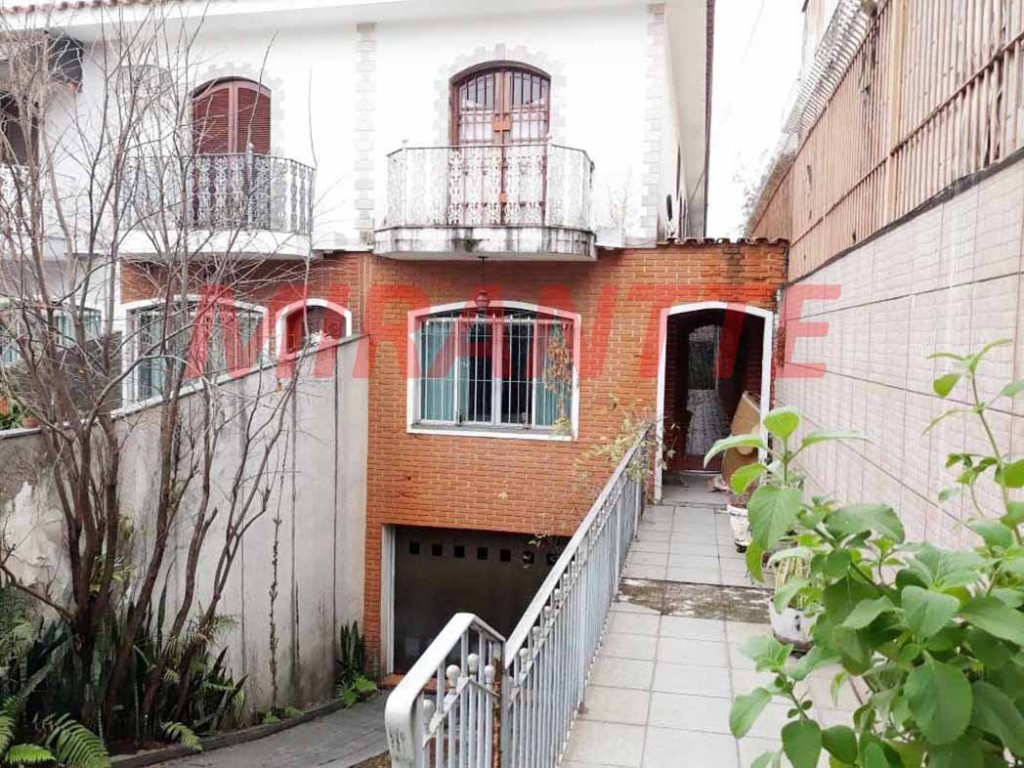 Sobrado de 287m² com 4 quartos em Vila Gustavo