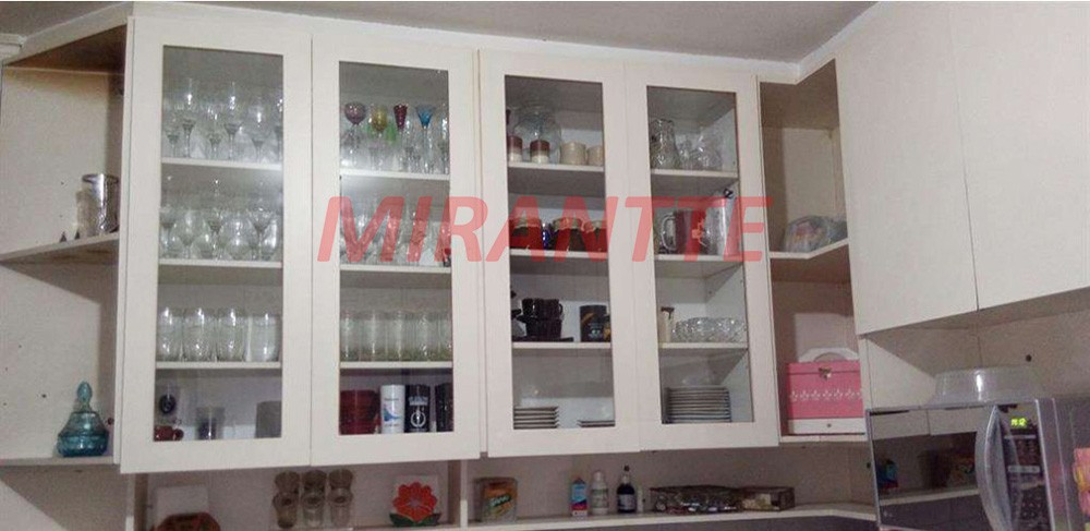 Cond. fechado de 110m² com 3 quartos em Vila Carbone