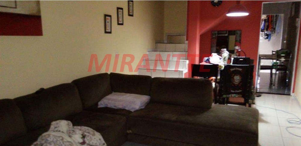 Cond. fechado de 110m² com 3 quartos em Vila Carbone