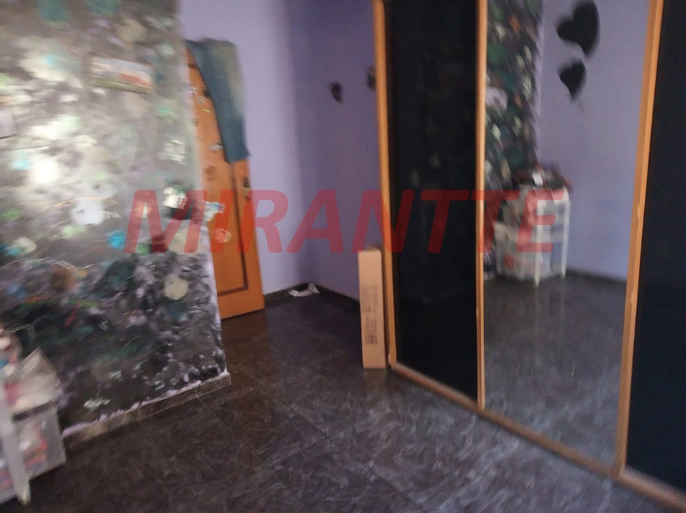 Sobrado de 180m² com 3 quartos em Parque Taipas